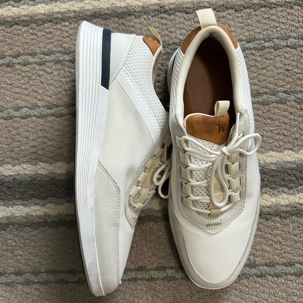 Wolf and Shepherd Crossover™ Victory Trainer Men’s size 8 Women’s size 10